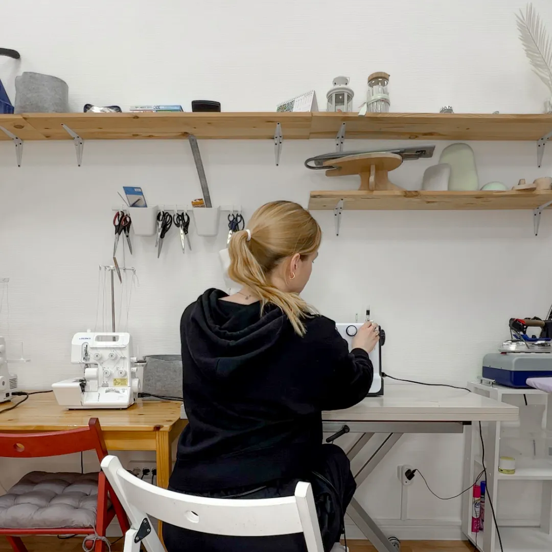 Рабочее место в студии школы ATELIER